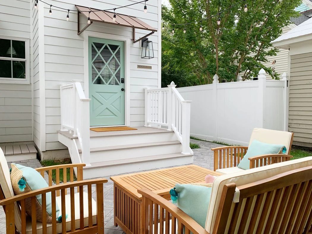 The Duplex Backyards: Patios, Sheds, & Outdoor Showers!: a house log