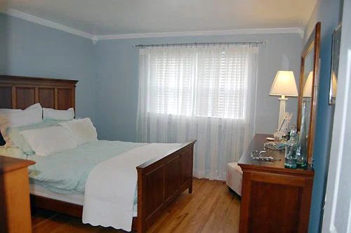 A Serene Blue Bedroom Makeover: a house log