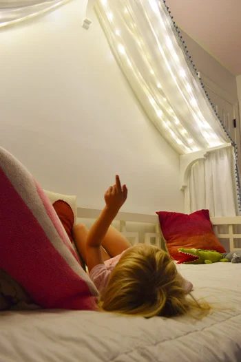 Make A Canopy Bed With Fairy Lights, step by step