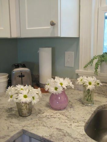 small-flowers-from-john-daisies-low-cost-flower-arrangement