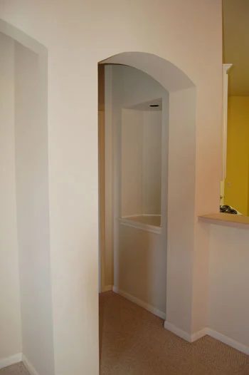 art-niche-before