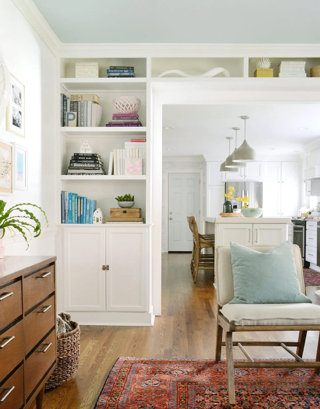 Hands-on Bookcases With Simply White Paint