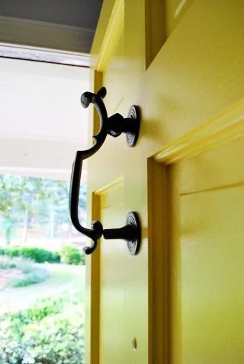 Spray Paint Hardware, step by step