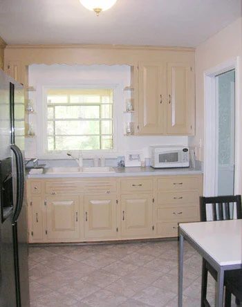 Using Peel & Stick Vinyl Tiles In The Kitchen