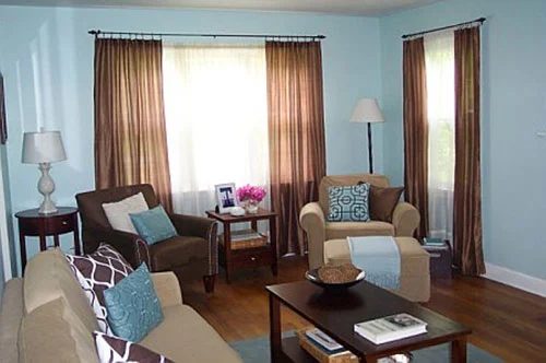 A Striking Blue Living Room Makeover