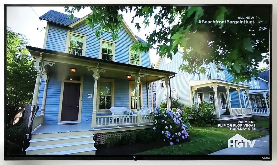 That Time The Beach House Photobombed HGTV