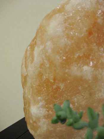 gorgeously-green-salt-lamp