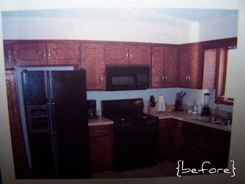 kitchen-before-inexpensive-low-cost-makeover-before-and-after