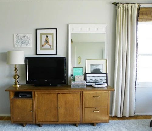 A Graphic Mid Century Living Room Makeover: a house log