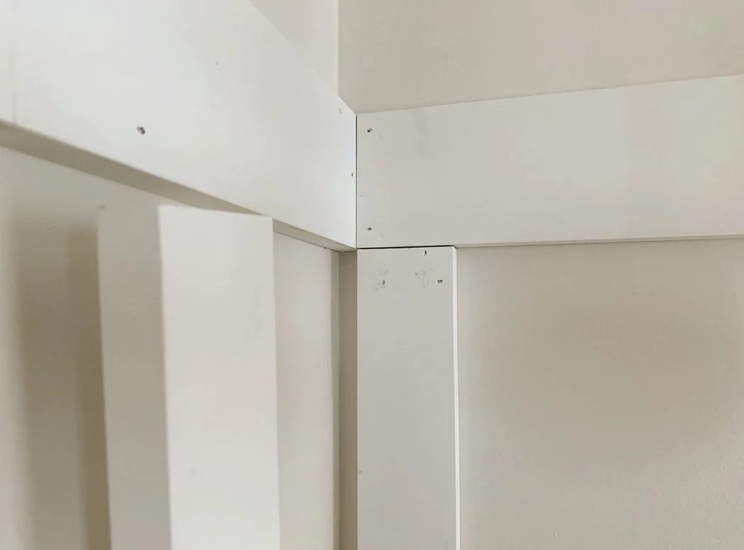 Detail Of Corner Treatment For Hands-on Board And Batten