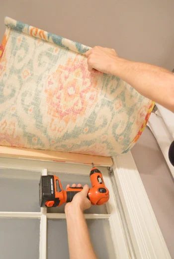 Make A Hands-on Window Shade in 15 Minutes, step by step