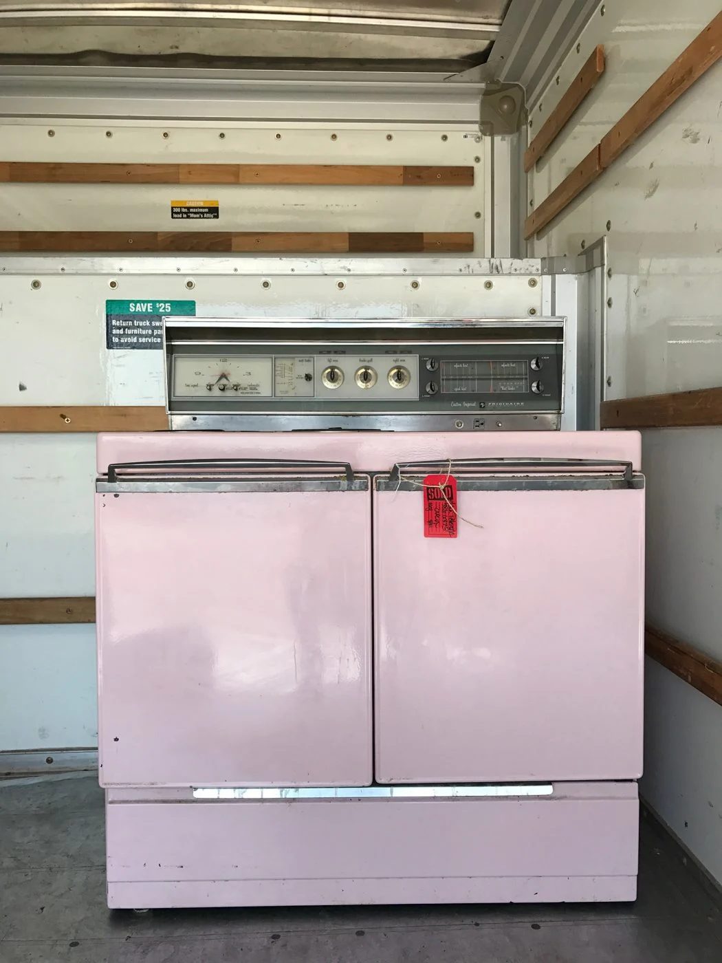 A Vintage Pink Stove Meant for The Beach House