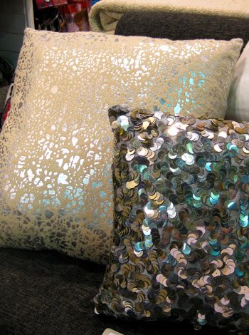 Inexpensive Holiday Gift Ideas: a house log