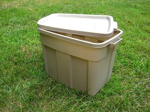 straightforward hands-on homemade compost bin made from plastic tupperware