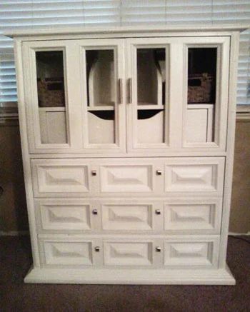 Painting An Old Wood Cabinet Alongside White Paint