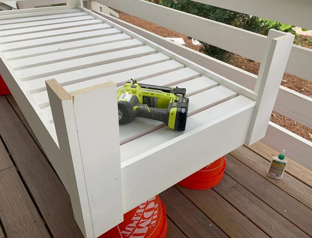 Daybed arm corners wrapped up and in place