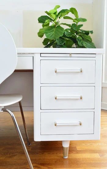Paint An Old Desk, step by step