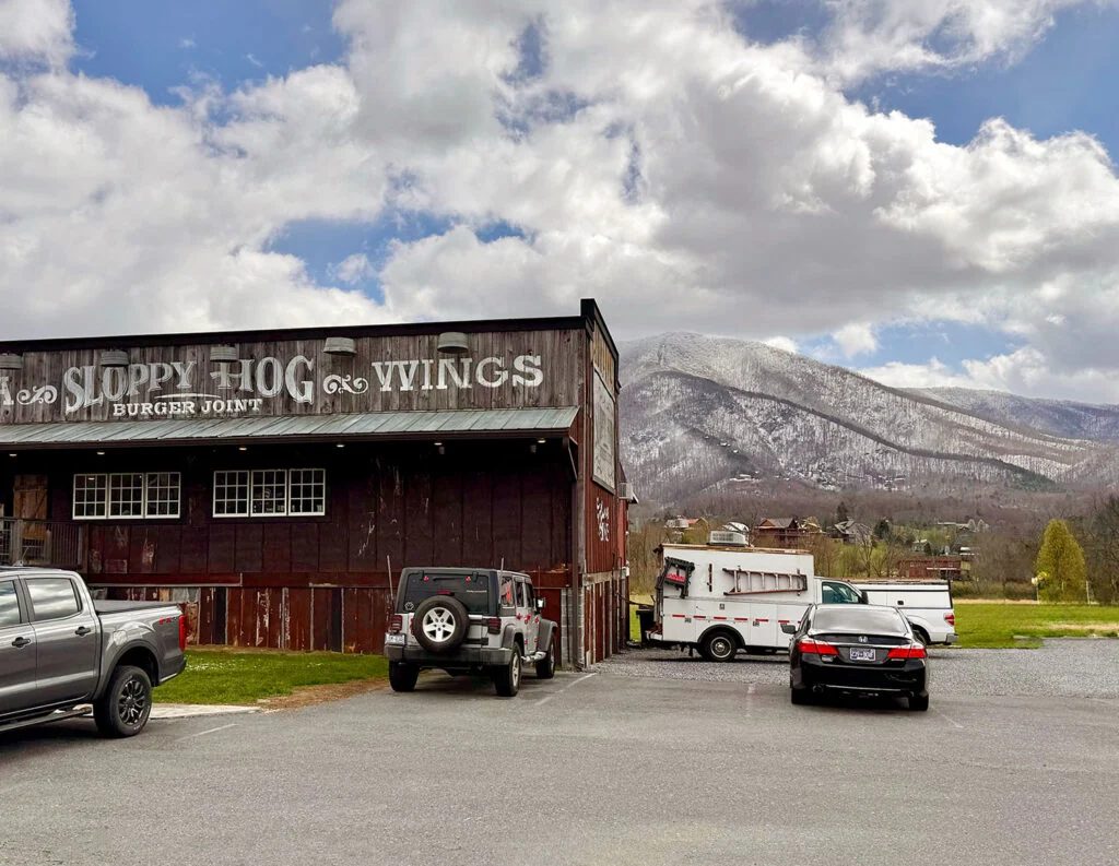 Exterior of Sloppy Hog Burger Joint near Townsend TN Strong Smokies