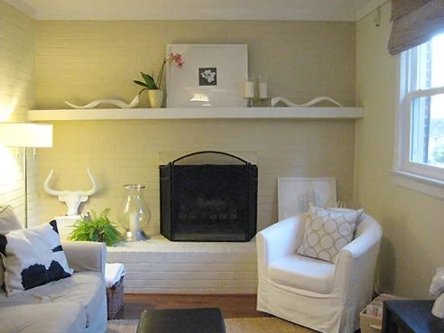 8 Distinct Living Room Mantel Ideas, gathered in one list
