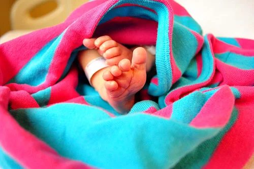 Clara’s Birth Story: a house log