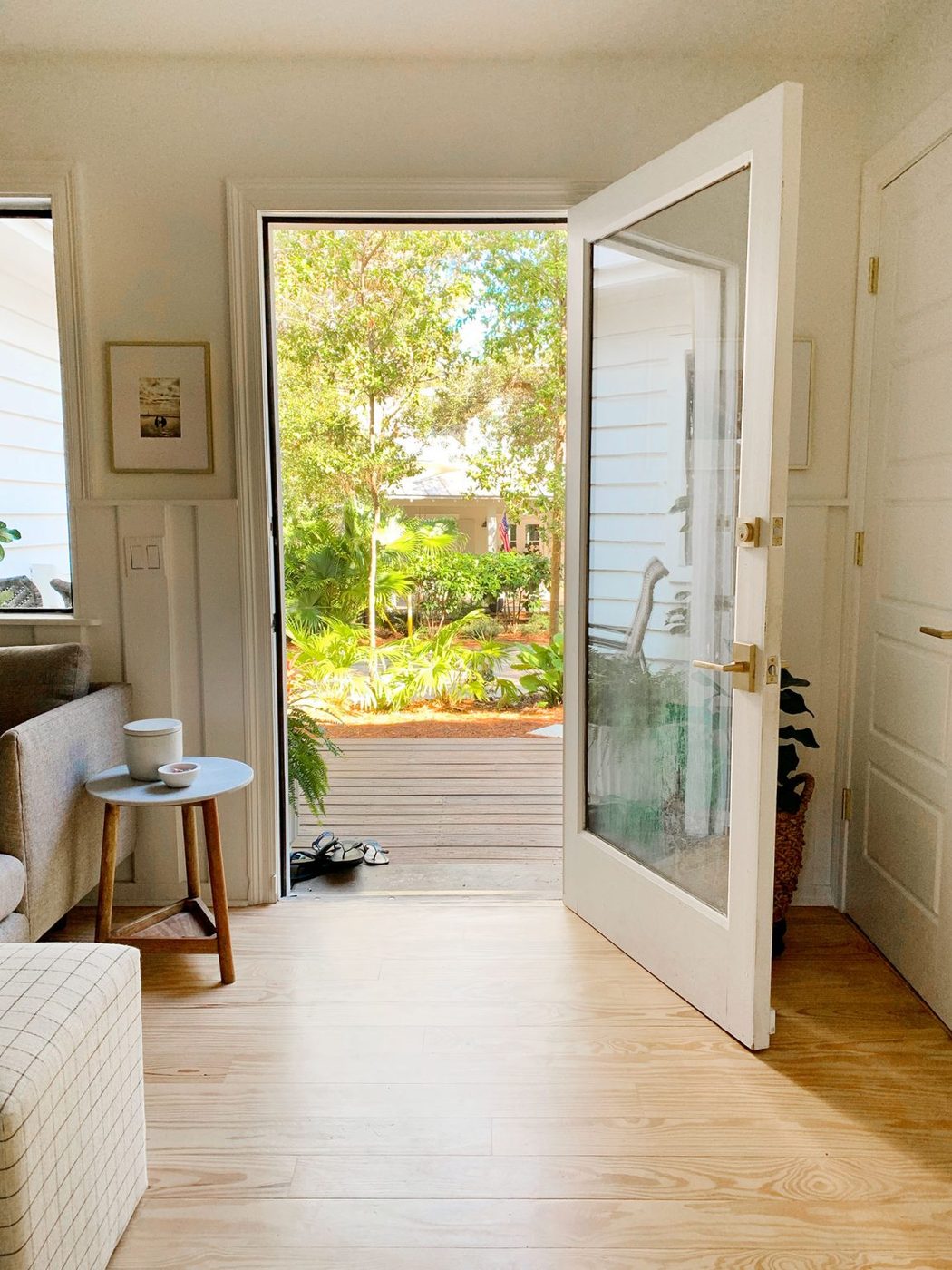 Open front door with plenty of clearance
