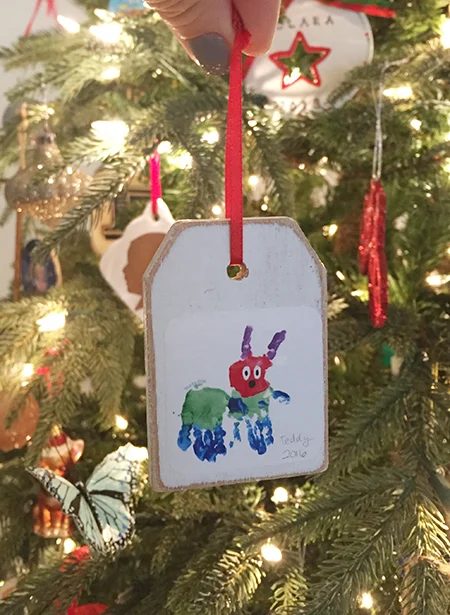 Making Hands-on Ornaments With Kid Art