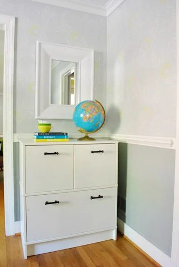 Painting The Wall Under The Chair Rail Gray Horse By Benjamin Moore
