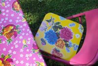 Painting and Installing Oilcloth on Folding Chairs and Tables