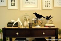 Spooky Halloween Decor Ideas with Crows, Candles & Skull Photos