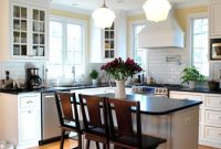 Crisp and Classic House Tour: Timeless Home Design Ideas