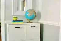 Painting Under the Chair Rail in Gray Horse (Benjamin Moore)