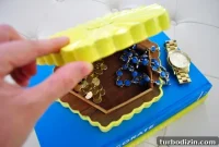 Spray Painting a Wooden Box: Step-by-Step Guide for Smooth Finish