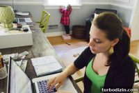 A Day in the Life of a Blogger: Behind-the-Scenes Look
