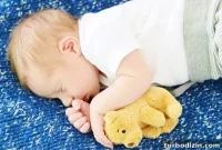Newborn Photography: A Simple Guide to Shooting Your Baby at Home