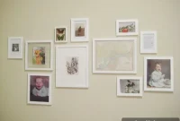 How to Arrange an Asymmetrical Gallery Wall That Wows