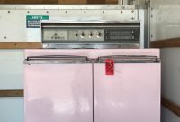Vintage Pink Stove Ideas for Your Beach House Kitchen