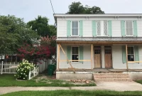 Historic Beach House Shutters: Styles, Materials, and Buying Guide