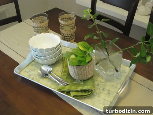 tray-on-table-to-set-the-table-causal-centerpiece tray-on-table-to-set-the-table-causal-centerpiece