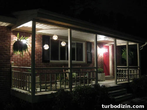 front-porch-makeover-at-night-diy-bhg-home-depot front-porch-makeover-at-night-diy-bhg-home-depot