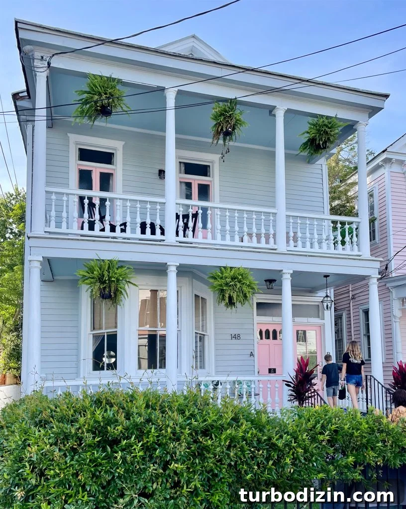 Family Weekend Guide: Things to Do in Charleston, SC with Kids 3 Charleston South Carolina Airbnb Charleston Suites Poppy Suite