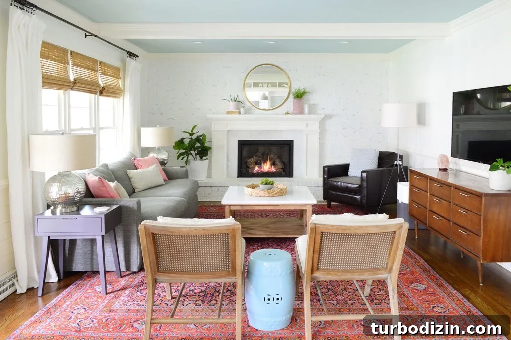 Benjamin Moore Simply White OC-117: In-Depth Color Review 2 Modern Traditional Living Room With BM Simply White Walls And Trim