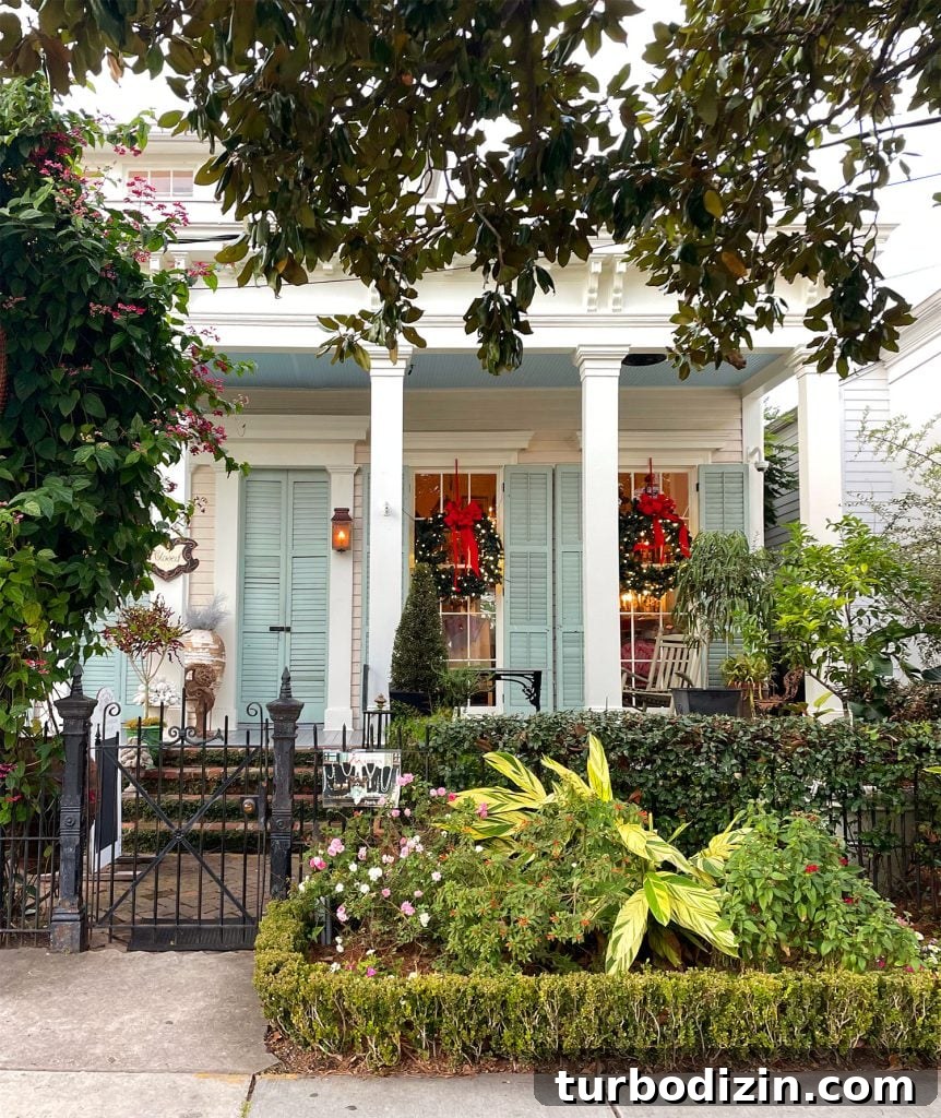 48 Hours in New Orleans with Kids: Family Weekend Guide 7 New Orleans Garden District Home Decorated For Christmas Holiday