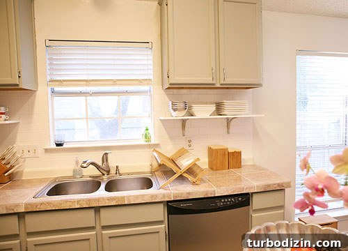 Budget-Friendly Kitchen Makeover Using Paint Techniques 4 kitchen2