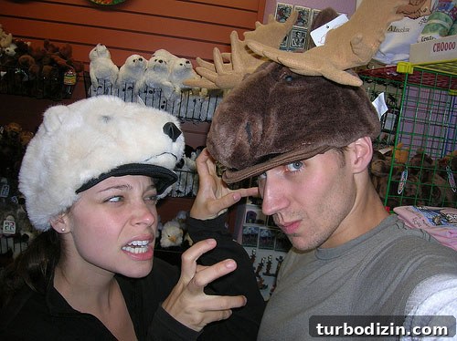 Alaska Honeymoon Adventure: Glacier Tours, Wildlife & Romance 4 Alaska-Honeymoon-Pic-3