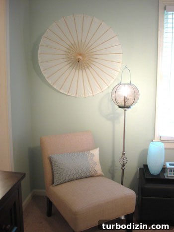 final-corner-with-parasol-art-and-birdcage-lamp