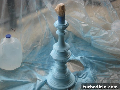 How to Refinish an Old Brass Lamp with Spray Paint 3 img_0637