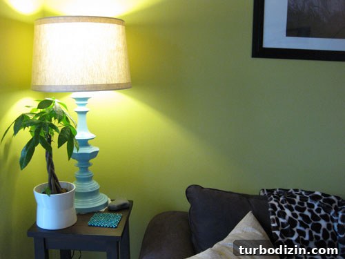 How to Refinish an Old Brass Lamp with Spray Paint 4 img_0651