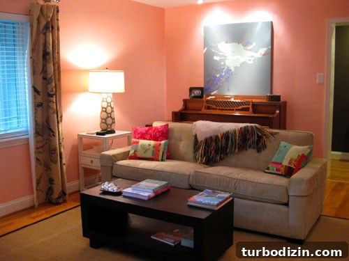Modern Eco-Friendly Home for Sale in Richmond, VA 4 Recovered blue chair