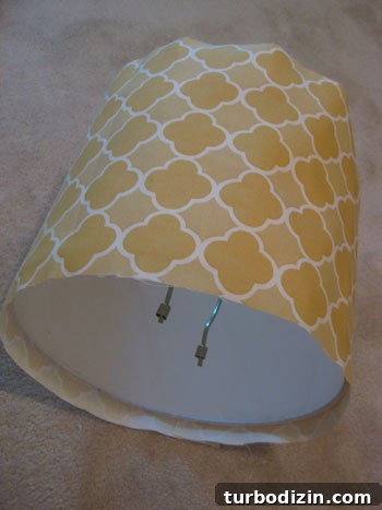 DIY Fabric-Covered Lampshade: Step-by-Step Guide 7 img 16844 6