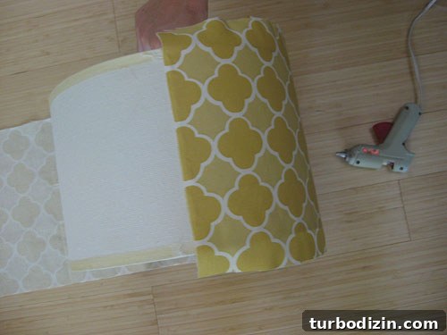 DIY Fabric-Covered Lampshade: Step-by-Step Guide 8 img 16844 8